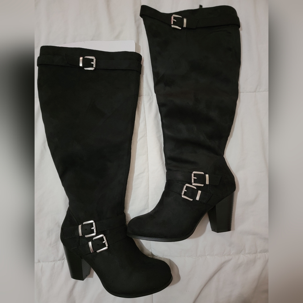 Torrid knee high boots